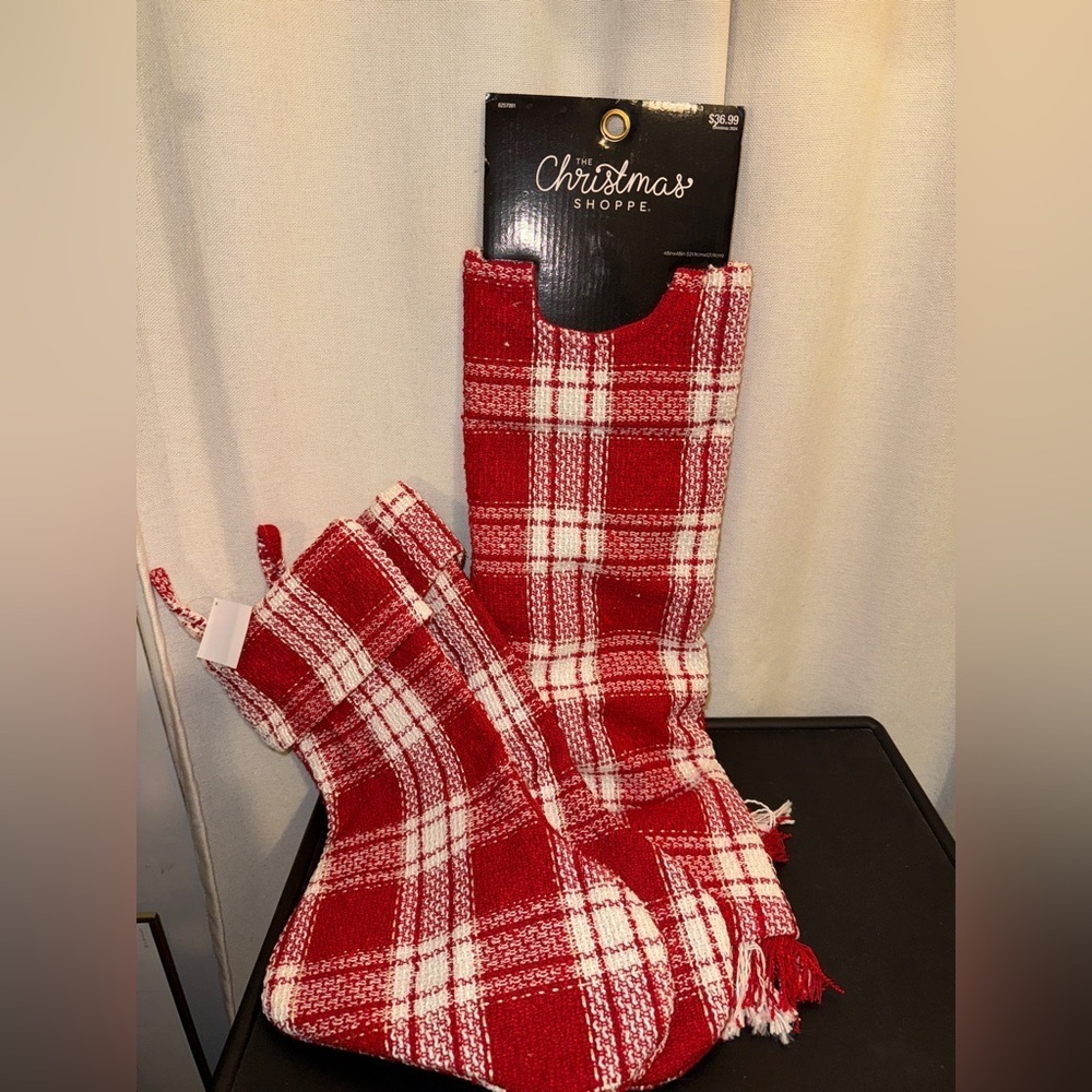 Hobby Lobby tree skirt and two stockings NWT